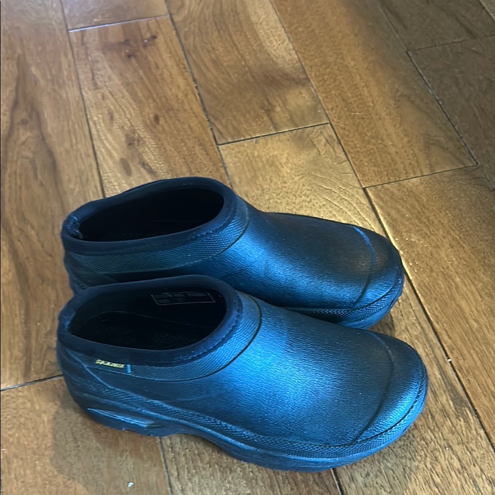 LaCrosse Black Slip-On water shoes Shoes